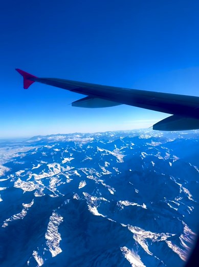 Relaxing Aviation Song for Pilots and Plane Lovers