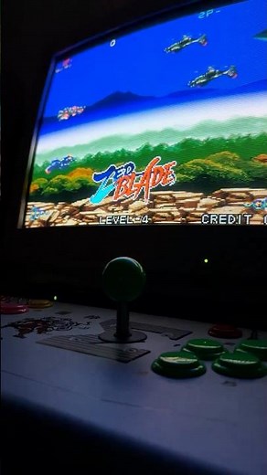 Hitachi SuperScan 812 (CM812U) 21” VGA CRT