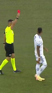 4M views · 20K reactions | O RAFA SILVA FOI EXPULSO COM 3 SEGUNDOS DE JOGO!!  A bola rolou no meio campo e logo na sequência o atacante do Cruzeiro cometeu a falta que resultou na sua expulsão direta!! QUE LOUCURA!! #BrasileirãoBetano : Furacão TV | TNT Sports Brasil | Facebook