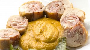 Muslos de pollo rellenos de jamón con queso