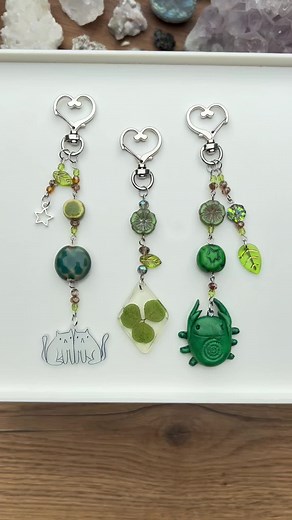 new keychains☘️🐈🪲🌀🌟 #buglove #bugs #buglovers #handmade #keychains #beadedkeychains #cats #catlover #spiral #spiralaesthetic #fairycoreaesthetic #goblincoreaesthetic #clover #cottagecoreaesthetic #beads #beadlove