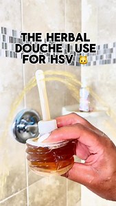This herbal douche is liquid gold ! When I tell yall it stays sold out that’s what I mean ! Infused with all natural herbs like Motherwort, Raspberry leaf , golden seal , dandelion root and more to help get rid of unwanted orders , yeast infections and BV ! But it’s been everyone’s go too for HSV 2 breakouts ! This herbal blend helps cleanse out the uterus and acts as a uterine tonic , that may also tighten and tone the vaginal walls ! Want to try this ? Drop a 🩷 below #YoniCare #FeminineHygien