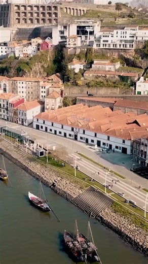 Fado in Porto - We look forward to seeing you at Cálem Cellars