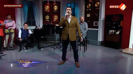 34K views · 825 reactions | 'Volver, volver' Canción popularizada por...