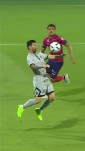 The Greatest Bicycle Kick of Messi’s Career… UNREAL!
