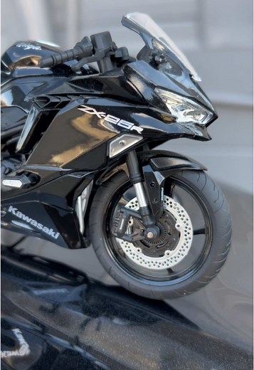 ちびっ子25rいいね👍 #zx25r #ninja #25r #バイク #バイク好きと繋がりたい #zx4r #zx4rr #zx6r #zx10r #バイク好きな人 #バイク好き #kawasaki #kawasakininja #KAWASAKI #fyp #4気筒サウンド