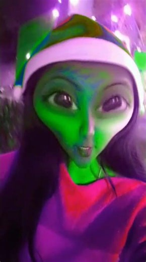 gift dena hoga #funny #cute #alien #comedyfilms