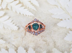 Raw Emerald Ring Set With Diamonds, Raw Crystal Engagement Ring, Natural Uncut Stone Bridal Set, Unique Boho Wedding Ring Set, Gift for Her - Etsy