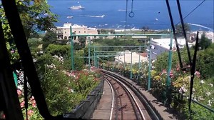 #Funicolare di #Capri: l'avete mai presa per andare da #MarinaGrande alla Piazzetta Capri e/o viceversa? :) #Funicular in Isola di Capri: have you ever taken it to get from Marina grande Capri to #Piazzetta and/or vice versa? :) [riflessioni di un #TourEscort #CostaCrociere] | Mirco Busetto
