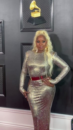 Mary J. Blige Shines at the GRAMMYs