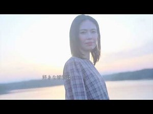 「美しさに年齢は関係ない。栗原早苗、鮮烈なデビュー作。」