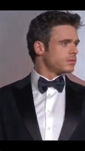 RM Italia Fan on Instagram: "Good Night 🌟❤️😍 Richard alla première mondiale e alla Royal Film Performance del film epico sulla Prima Guerra Mondiale di Sam Mendes, 1917, il 4 dicembre 2019. ​Evento di grande impatto, tenutosi all'Odeon Luxe di Leicester Square, a Londra. Trattandosi di una "Royal Performance", al cast si sono uniti membri di spicco della Famiglia Reale britannica, tra cui il Principe di Galles (ora Re Carlo III) e la Duchessa di Cornovaglia (ora Regina Camilla). ​Richard ha ca