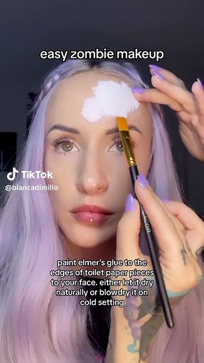 Simple Zombie Makeup Tutorial for Halloween
