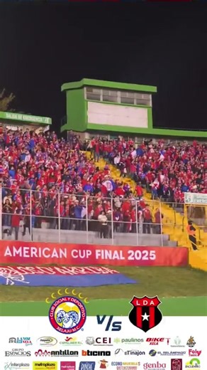 86K views · 2K reactions | LA AFICIÓN HACE VIBRAR EL CEMENTOS PROGRESO | En esta final histórica, los Superchivos llenan de pasión y energía cada rincón del estadio, apoyando a Xelajú MC en su lucha por la gloria. ⌨️ La Voz de Xela / Andrea Vásquez | La Voz de Xela | Facebook