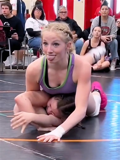 A Thrilling Women's Wrestling Match #grapplinggirls #wrestlinggirl #wwewomen #sports #tiktok
