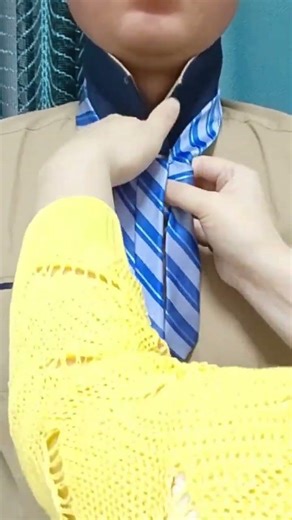 F 561 | Cách thắt Cà Vạt đẹp.