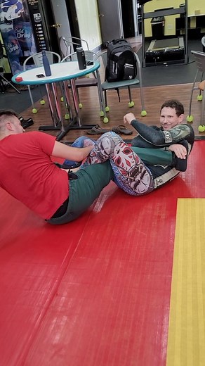 Working on my leglocking techniques tonight went well. #leglock #leglocksdontwork #maximumeffort #ripitoff #breakit #violence #poorguy #dontyouhateitwhenthathappens #bjj #brazilianjiujitsu #jiujitsu #grappling | Emil Fischer