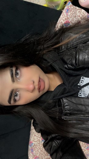 Filzah. | Bring back the Latina trend for winters😋 #latinamakeup #makeup #lifestyle #blog #trendingnow #transition #trend #latina | Instagram