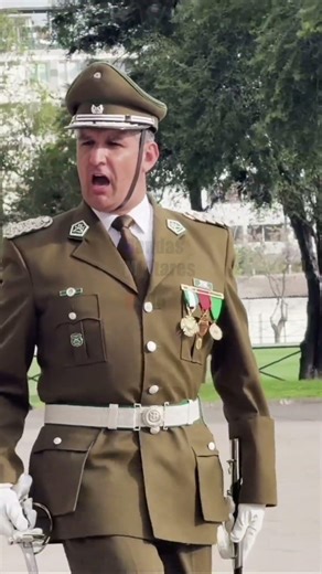 Escalón #carabinerosdechile #bandaschilenas #paradamilitar #paradamilitar2025 #carabineros #chile