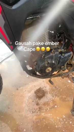 Gausha Cape: Efficient Jet Cleaner for Motorbikes