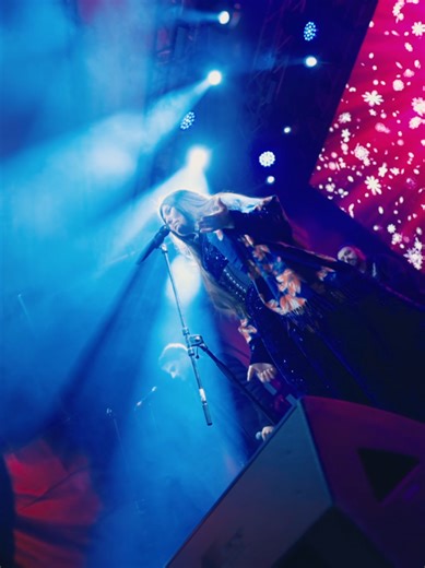 Highlights 🌟 28 decembrie Ultima seară de la Bucharest Opera Christmas Market, concentrată în câteva secunde de bucurie pură. 🎥 Mulțumim că ați făcut parte din povestea noastră muzicală de Crăciun! 🎄 #operachristmasmarket #targuldecraciunbucuresti #craciuninbucuresti #bucuresti