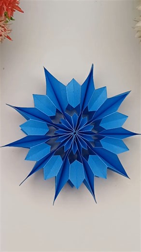 3D Paper Snowflake Cutting Design #ChristmasCrafts #PaperSnowflake #ChristmasDecor #reels #shorts #crafts #papersnowflakes | HR Art & Crafts Idea