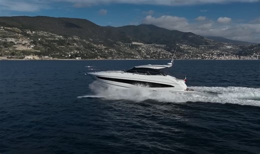 Princess V50 Open 2023: la prova della barca a motore a Sanremo [VIDEO]