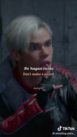 Letra de Chillin' Like a Villain Parte 1 | Cameron Boyce & Sofia Carson
