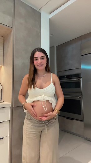 Karen Barrera (@karenbarreraoficial)’s video of karen
