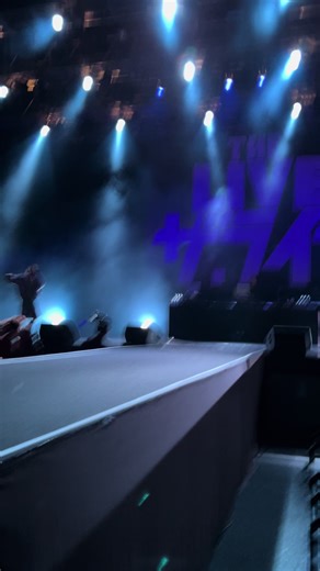 AZU の新曲ライブパフォーマンス 2024