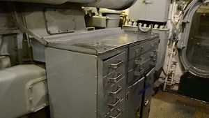 07 Engine Room. 3Batfish Engine room video tour