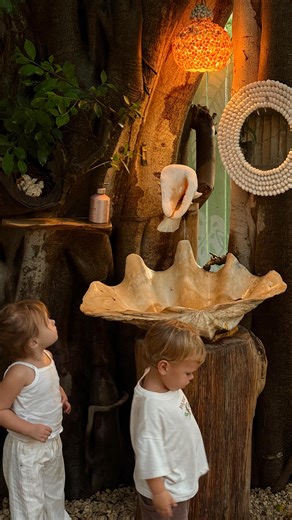 Chamey Medlin on Instagram: "What just happened 😭 @zoestone gonna play this at their wedding one day"