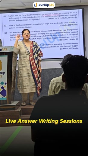 Inside A Live UPSC Answer Writing Session By Super Mentor Sonia Gupta | LMP 2027 #shorts