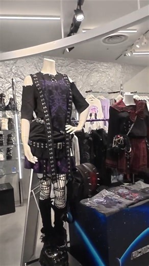 Inside a Gothic & Lolita Japanese Fashion Store 🇯🇵 #fashion #japan #japaneseclothing #gothic