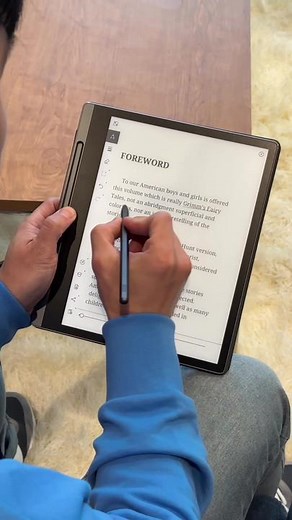 The Lenovo Smart Paper takes note-taking on a new level 🙌 #Lenovo #SmartPaper #Tech