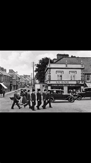 In the 1920s, Thurles, County Tipperary, was a hotspot of political rebellion and guerrilla warfare during the Irish War of Independence. The town saw early, significant British reprisals in January 1920, including the "sacking" of the town by RIC and British forces, while street names were changed to reflect republican, anti-British sentiment. Key events and characteristics of Thurles in the 1920s: Conflict and Reprisals (1920): Following IRA activity, the town endured severe reprisals. In Janu