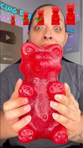 Sour Family Sour Gummy Bear Challenge!😱🥰