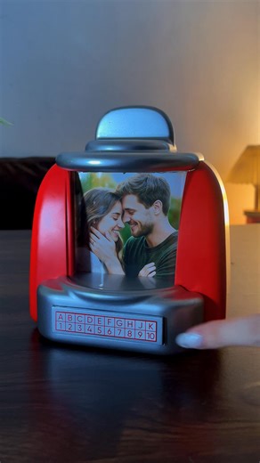 ❤️Custom Mini Jukebox: Add your photo, your song, your text instant nostalgia ✨🎶 🎄 Christmas Sale: Only $25.95 (was $29.95) 🎼Old-school jukebox, new way to say ‘I love you. 🛍️Shop Here>>> https://reurl.cc/RkGolG | Soufeel