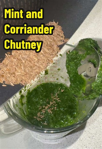 Delicious Mint and Coriander Chutney Recipe