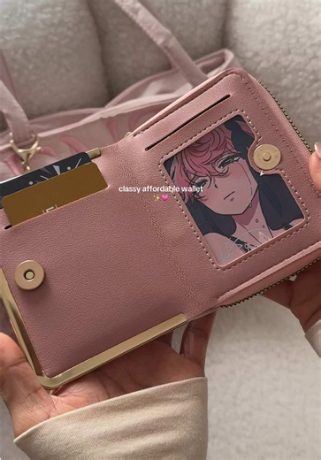 Replying to @QueerAthena🌈 my not so expensive but classy wallet 💗 #pinkwallet #cardwallet #shortwallet #womenswallet #wallet@BETA Wallets.PH