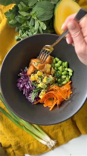 Anti-Inflammatory Ginger Salmon Bowl Recipe | Omega-3 Rich & Lupus-Friendly