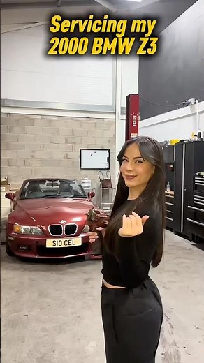 Servicing my 2000 BMW Z3. ( For the first time 👀) #bmw #bmwz3