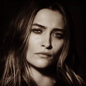 this friday 👁 eyelids 1/22 | paris jackson