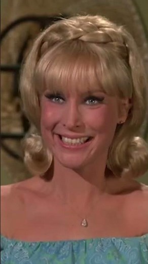 a master con-artist makes a fool of jeannie #Shorts | I Dream Of Jeannie