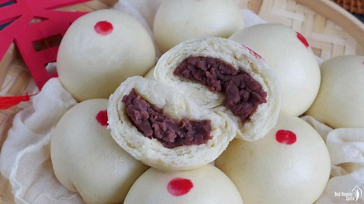 Red Bean Buns (Dou Sha Bao, 豆沙包)