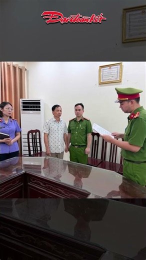 4 former commune officials prosecuted for "hiding" over $1.4 billion VND in land funds off the bo...