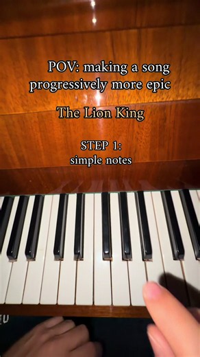 The genius of Hans Zimmer lies in his use of simple notes and progressions, filled with harmonic tension. A great example is The Lion King (1994), for which he won the Academy Award for Best Original Score. #piano #pianocover #hanszimmer #thelionking #rememberwhoyouare