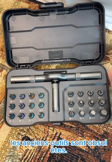 Les 24 tournevis dans le tiroir prennent la poussière depuis que j'ai acheté cet outil.#tools #screwdriver #renovation #diy #goodthings