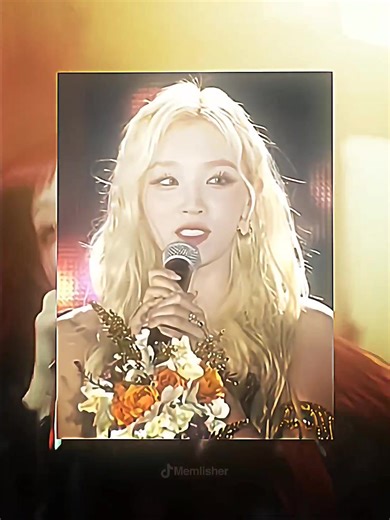 (G)I-DLE Yuqi's Golden Freak Performance at Golden Disk Awards
