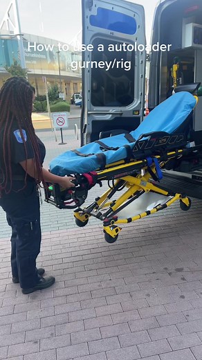 How to Safely Use an Auto Loader Gurney